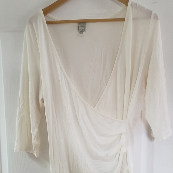 Asymmetrical faux wrap top - Picture 2 of 3